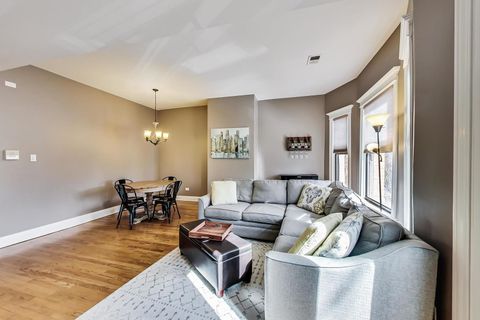 Tiny photo for 4214 N Kenmore Avenue #2F, Chicago, IL 60613 (MLS # 12467479)