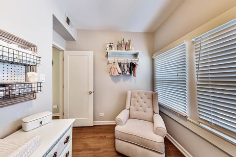 Tiny photo for 4214 N Kenmore Avenue #2F, Chicago, IL 60613 (MLS # 12467479)