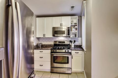 Tiny photo for 4214 N Kenmore Avenue #2F, Chicago, IL 60613 (MLS # 12467479)