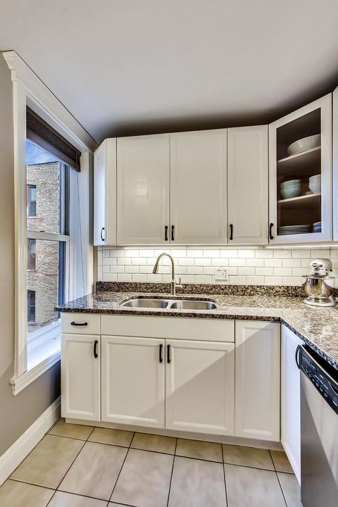 Tiny photo for 4214 N Kenmore Avenue #2F, Chicago, IL 60613 (MLS # 12467479)