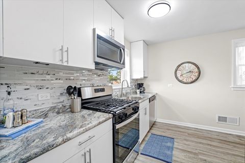 Tiny photo for 4718 Butterfield Road, Hillside, IL 60162 (MLS # 12488111)