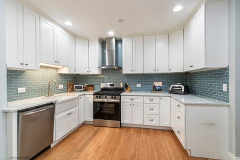 Tiny photo for 308 Lunt Avenue, Schaumburg, IL 60193 (MLS # 12661490)