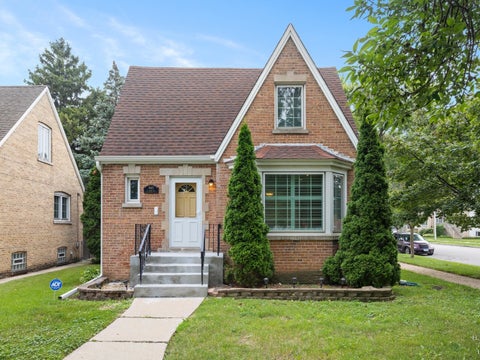 Photo of 5601 N Ozark Avenue, Chicago, IL 60631 (MLS # 12726291)