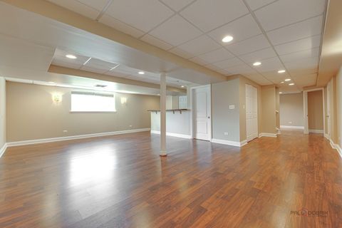 Tiny photo for 4 Waterton Drive, Streamwood, IL 60107 (MLS # 12614700)