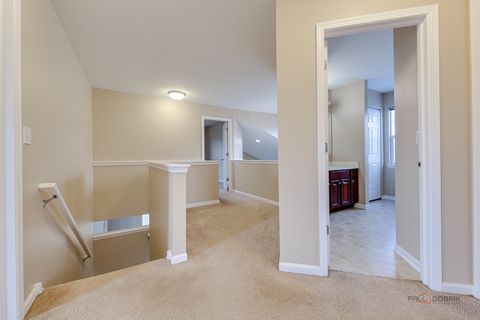 Tiny photo for 4 Waterton Drive, Streamwood, IL 60107 (MLS # 12614700)