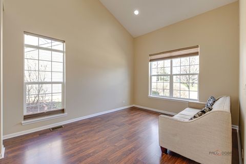 Tiny photo for 4 Waterton Drive, Streamwood, IL 60107 (MLS # 12614700)