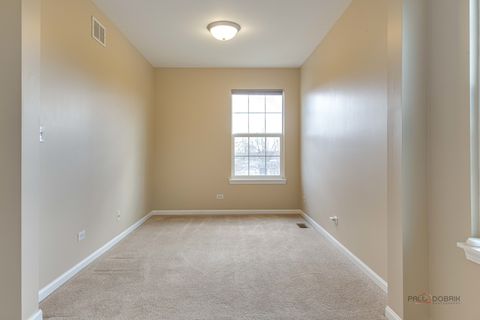 Tiny photo for 4 Waterton Drive, Streamwood, IL 60107 (MLS # 12614700)