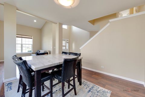 Tiny photo for 4 Waterton Drive, Streamwood, IL 60107 (MLS # 12614700)