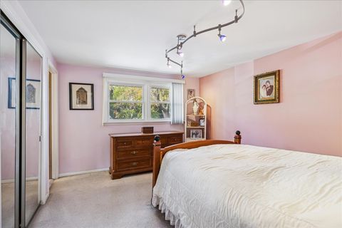 Tiny photo for 275 Wilkins Drive, Des Plaines, IL 60016 (MLS # 12504595)