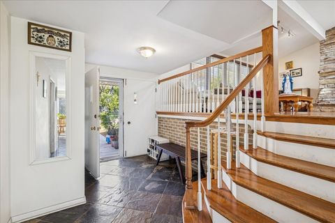 Tiny photo for 275 Wilkins Drive, Des Plaines, IL 60016 (MLS # 12504595)