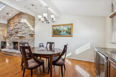 Tiny photo for 275 Wilkins Drive, Des Plaines, IL 60016 (MLS # 12504595)