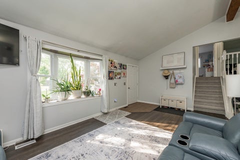 Tiny photo for 715 Holdridge Avenue, Winthrop Harbor, IL 60096 (MLS # 12752238)