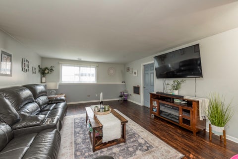 Tiny photo for 715 Holdridge Avenue, Winthrop Harbor, IL 60096 (MLS # 12752238)