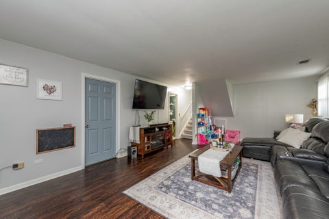 Tiny photo for 715 Holdridge Avenue, Winthrop Harbor, IL 60096 (MLS # 12752238)