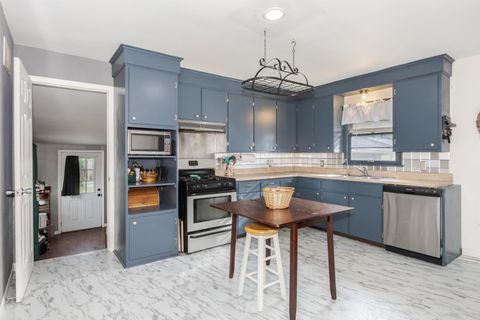 Tiny photo for 413 E Timber Street, Pontiac, IL 61764 (MLS # 12480545)