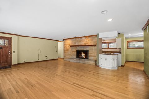 Tiny photo for 730 S 10TH Avenue, La Grange, IL 60525 (MLS # 12550794)
