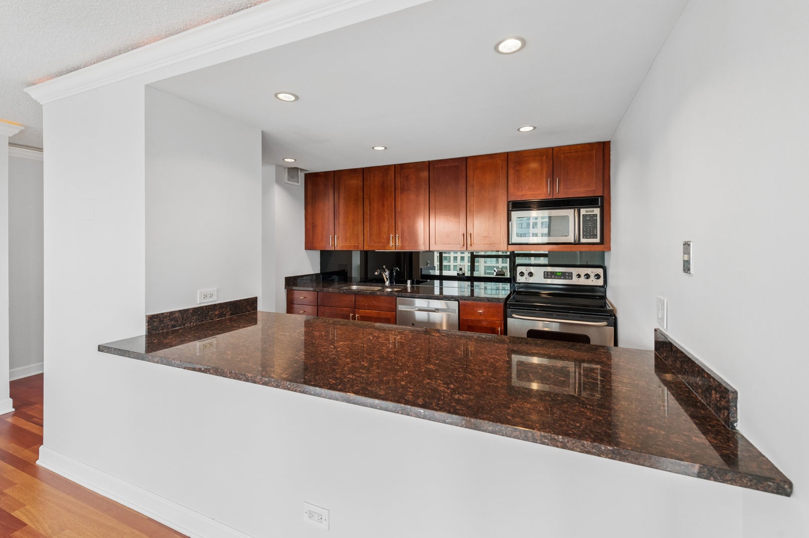 30 E Huron Street 5009