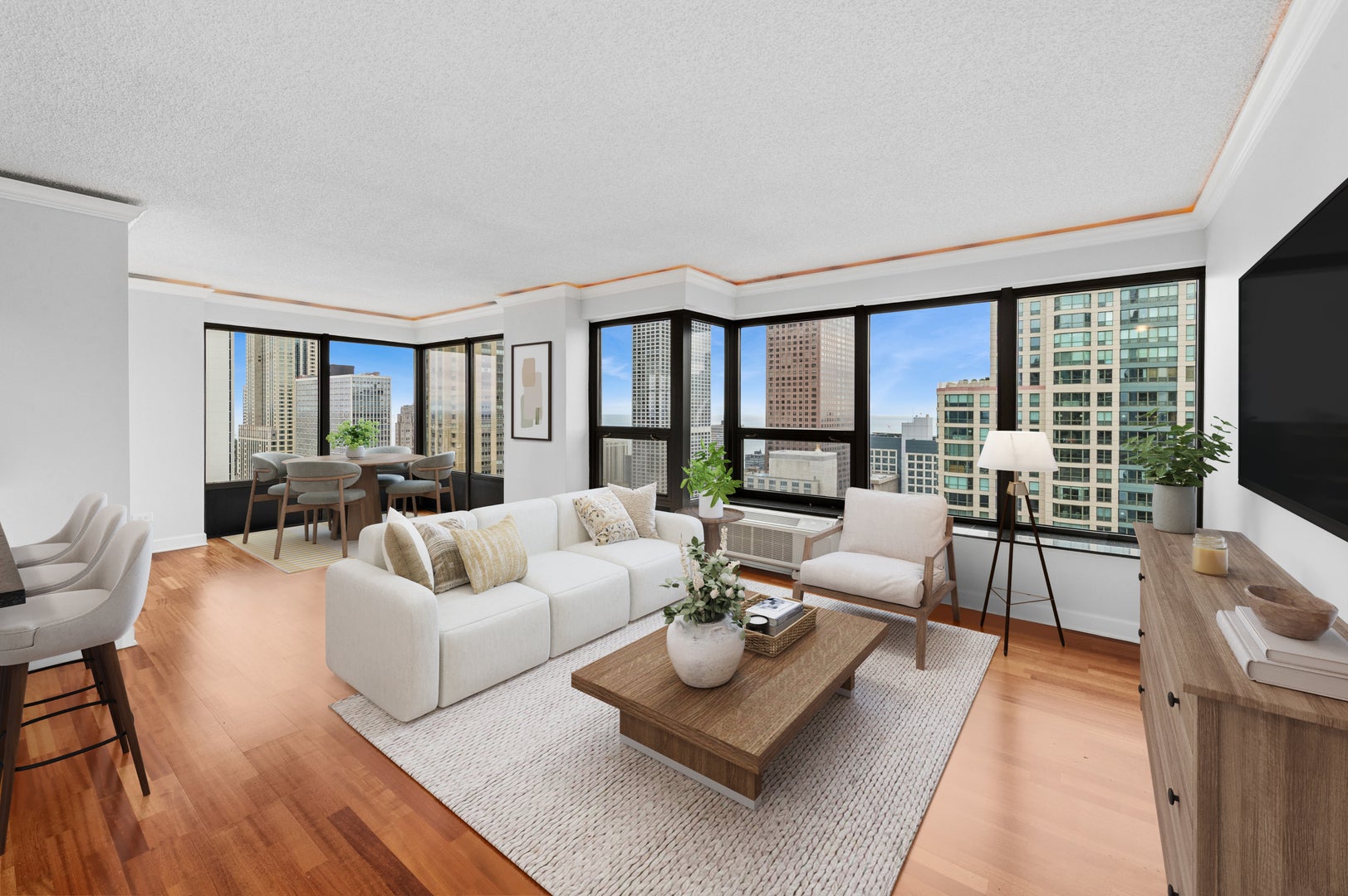 30 E Huron Street 5009