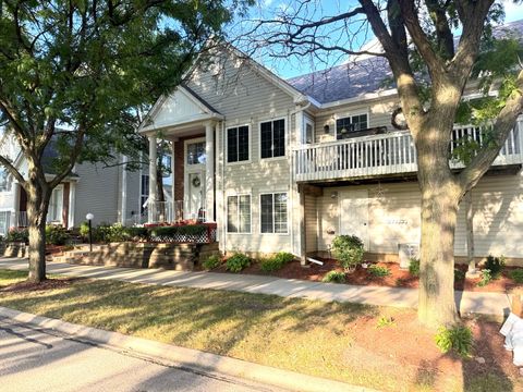 Tiny photo for 321 Candlelight Court, Bolingbrook, IL 60440 (MLS # 12470252)
