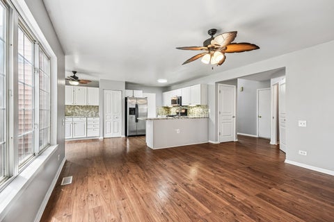 Tiny photo for 561 Ivory Lane, Bartlett, IL 60103 (MLS # 12692717)