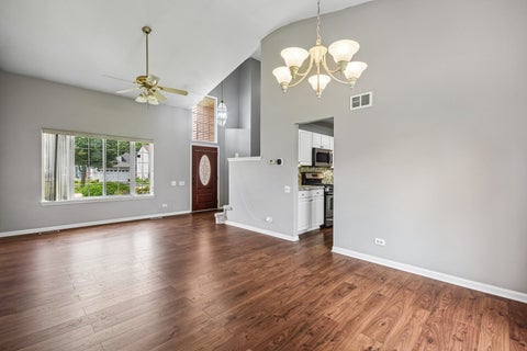 Tiny photo for 561 Ivory Lane, Bartlett, IL 60103 (MLS # 12692717)