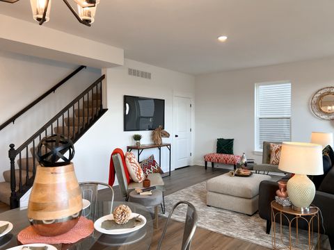 Tiny photo for 7183 Genesis Way, Bettendorf, IA 52722 (MLS # QC4265801)