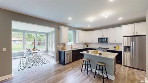 Tiny photo for 7183 Genesis Way, Bettendorf, IA 52722 (MLS # QC4265801)