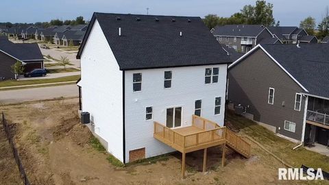 Tiny photo for 7183 Genesis Way, Bettendorf, IA 52722 (MLS # QC4265801)