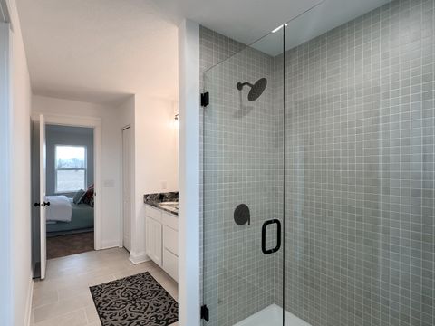 Tiny photo for 7183 Genesis Way, Bettendorf, IA 52722 (MLS # QC4265801)