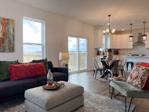 Tiny photo for 7183 Genesis Way, Bettendorf, IA 52722 (MLS # QC4265801)