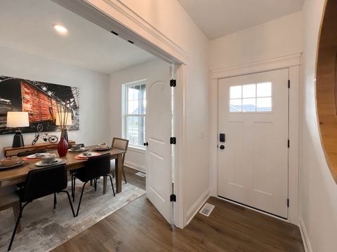Tiny photo for 7183 Genesis Way, Bettendorf, IA 52722 (MLS # QC4265801)