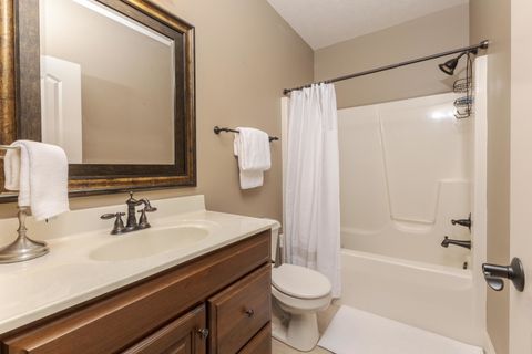 Tiny photo for 2805 Stevenson Drive, Bloomington, IL 61704 (MLS # 12521148)