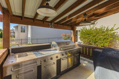 Tiny photo for 2805 Stevenson Drive, Bloomington, IL 61704 (MLS # 12521148)