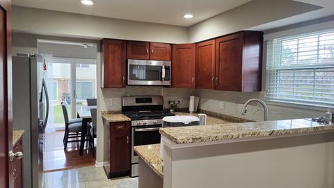 Tiny photo for 138 White Branch Court S, Schaumburg, IL 60194 (MLS # 12538836)