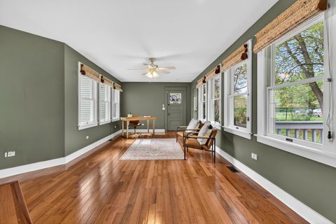 Tiny photo for 28364 N Lakeview Circle, McHenry, IL 60051 (MLS # 12627909)