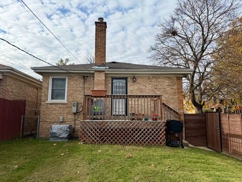 Tiny photo for 2659 N Merrimac Avenue, Chicago, IL 60639 (MLS # 12522891)