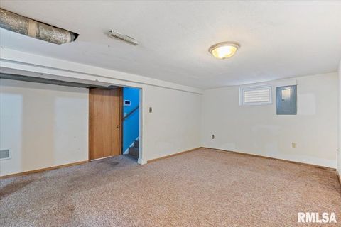 Tiny photo for 2416 30TH Street, Rock Island, IL 61201 (MLS # QC4267721)