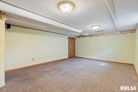 Tiny photo for 2416 30TH Street, Rock Island, IL 61201 (MLS # QC4267721)