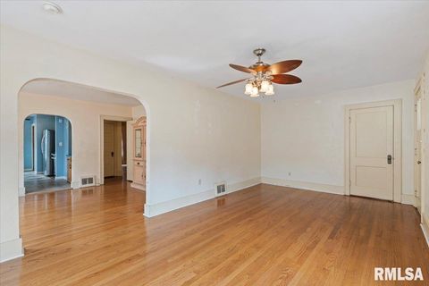 Tiny photo for 2416 30TH Street, Rock Island, IL 61201 (MLS # QC4267721)