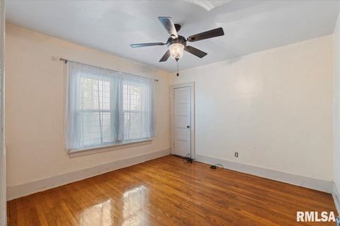 Tiny photo for 2416 30TH Street, Rock Island, IL 61201 (MLS # QC4267721)