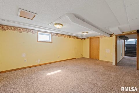 Tiny photo for 2416 30TH Street, Rock Island, IL 61201 (MLS # QC4267721)