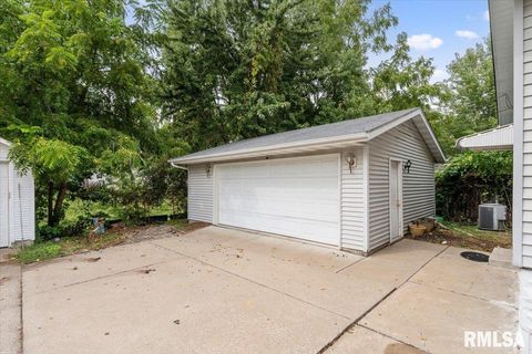 Tiny photo for 2416 30TH Street, Rock Island, IL 61201 (MLS # QC4267721)