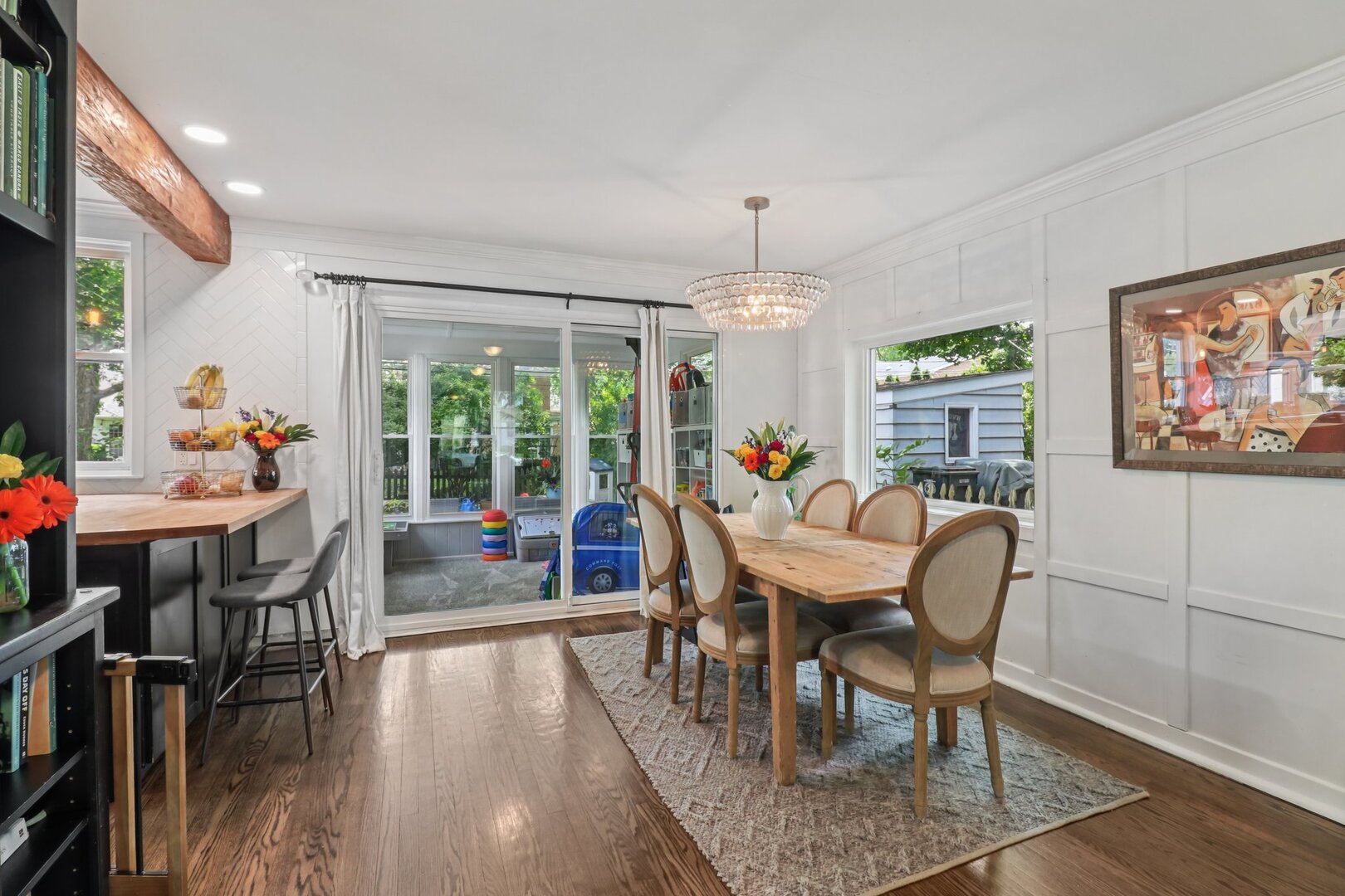 9513 Lincolnwood Drive