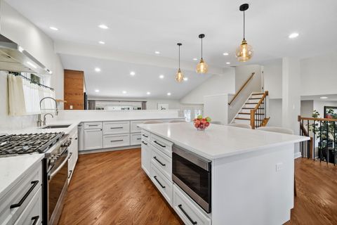 Tiny photo for 3122 Sandy Lane, Glenview, IL 60026 (MLS # 12595841)