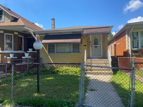 Photo of 8926 S Lowe Avenue, Chicago, IL 60620 (MLS # 12618655)