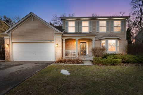Photo of 1310 MAYFAIR Lane, Grayslake, IL 60030 (MLS # 12572299)