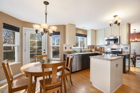 Tiny photo for 1310 MAYFAIR Lane, Grayslake, IL 60030 (MLS # 12572299)