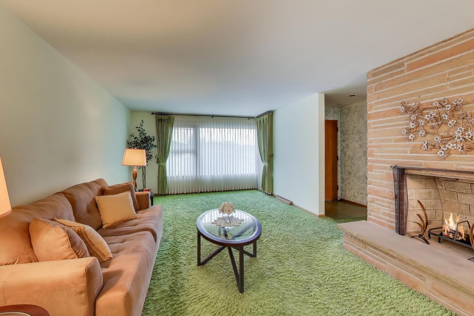 5871 N Overhill Avenue