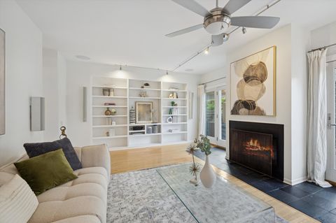Tiny photo for 902 S Morgan Street, Chicago, IL 60607 (MLS # 12489190)