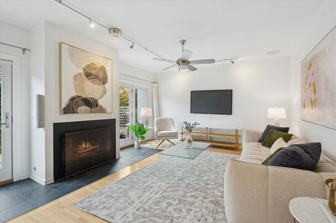 Tiny photo for 902 S Morgan Street, Chicago, IL 60607 (MLS # 12489190)